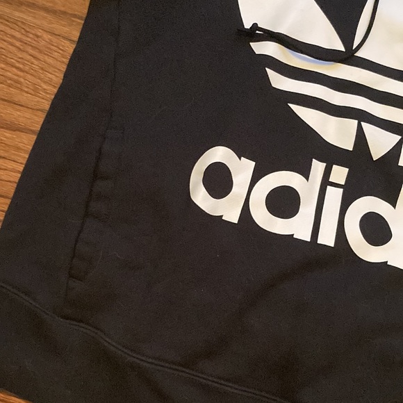 Adidas sweatshirt. A2 - Picture 4 of 8